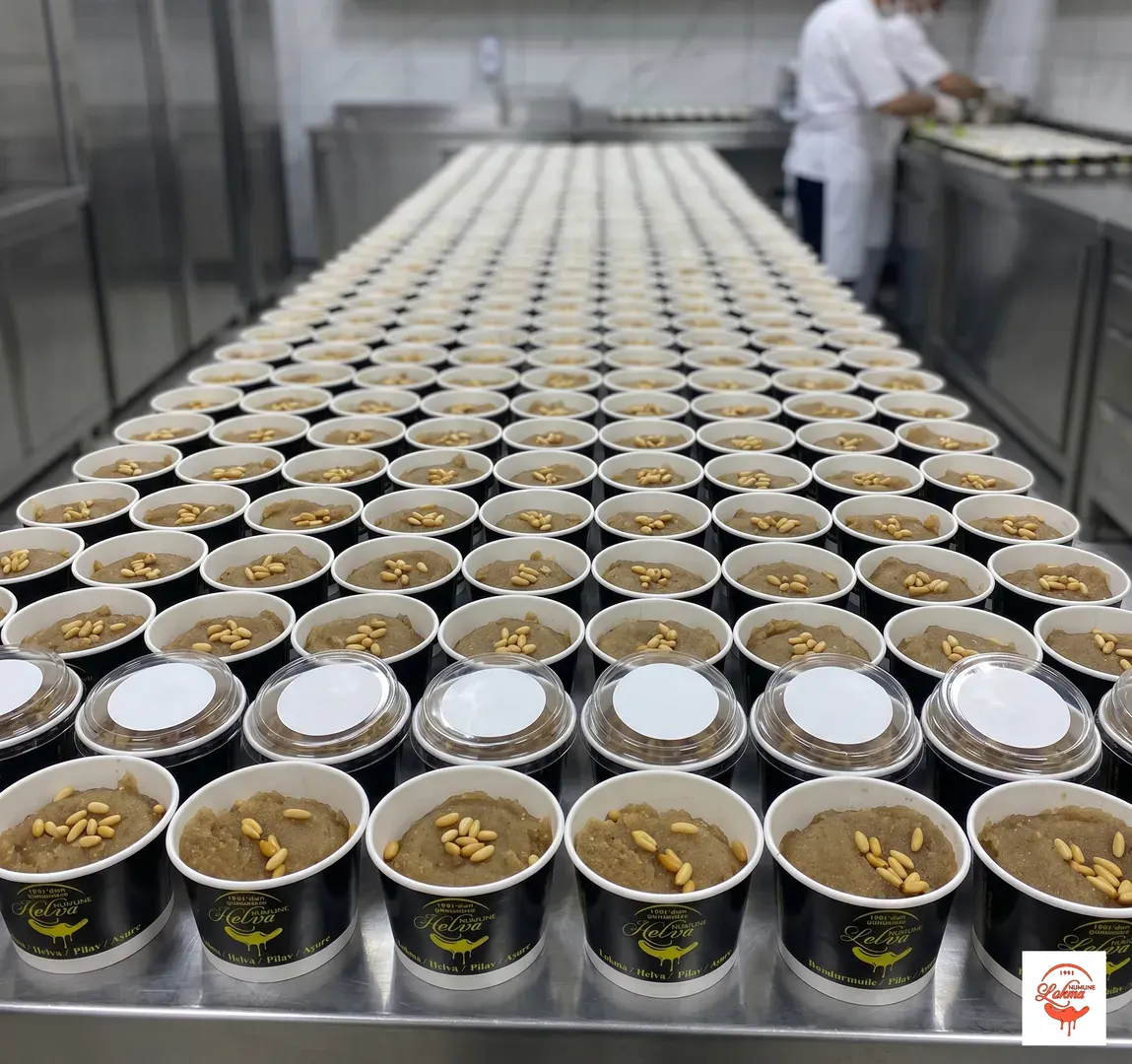 Numune Lokma irmik helvası